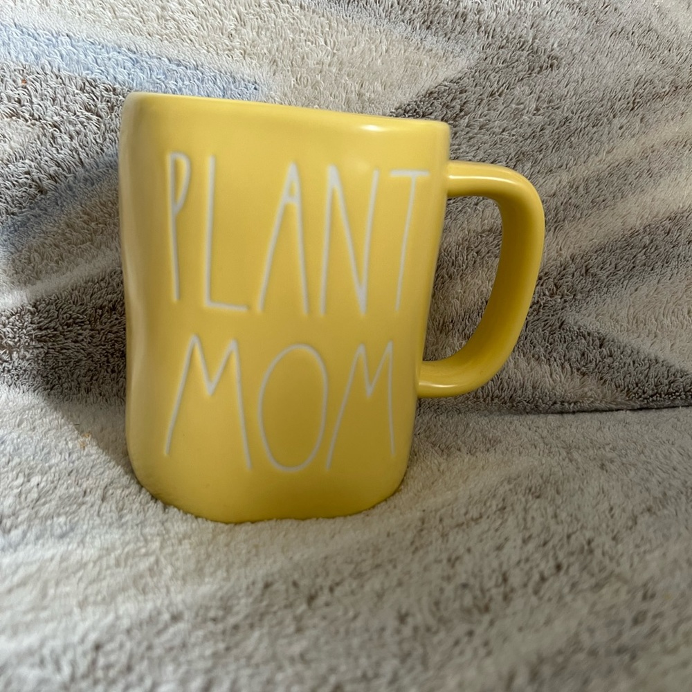 Rae Dunn Mug ☕️
